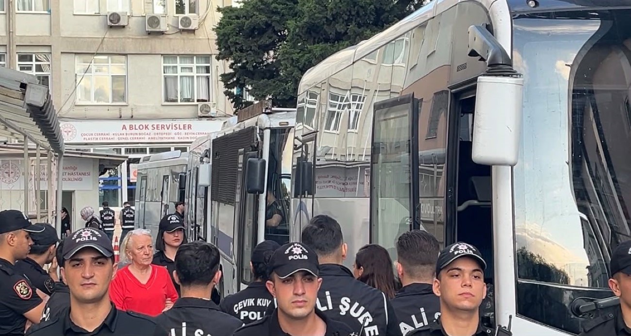 İzmit Belediyesi soruşturmasında Belediye Başkanı Hürriyet dahil 20 şüpheli tutuklandı