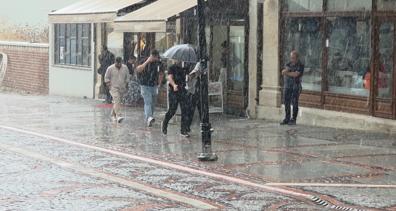 Kırklareli ve Edirne’de sağanak hayatı olumsuz etkiledi