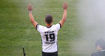 Leandro Trossard, 20 bin taraftarın önünde imzayı attı