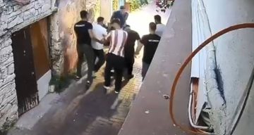 Silahla vurdukları adamı darbederek öldürdüler: Cinayet anı kamerada