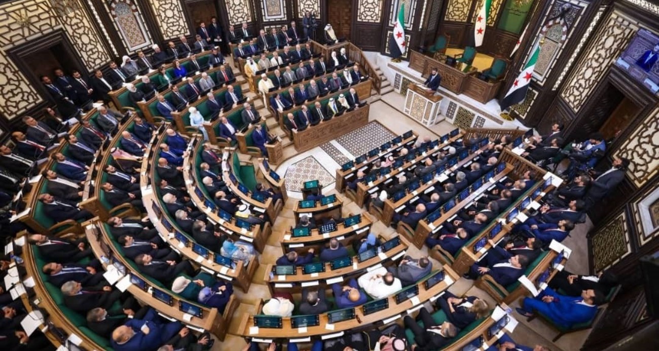 Suriye’de tarihi an:Esad rejiminin devrilmesi sonrası ilk halk parlamentosu oturumu gerçekleştirildi
