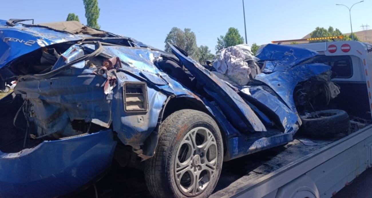 Trafik kazasında anne ve baba öldü, 8 aylık bebek ağır yaralandı