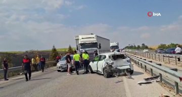 13 araçlı kazaya neden olan anız yangını söndürüldü