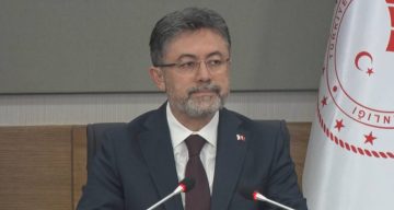 Bakan Yumaklı: “Türkiye genelinde çıkan 169 yangından 163’ü kontrol altına alındı”