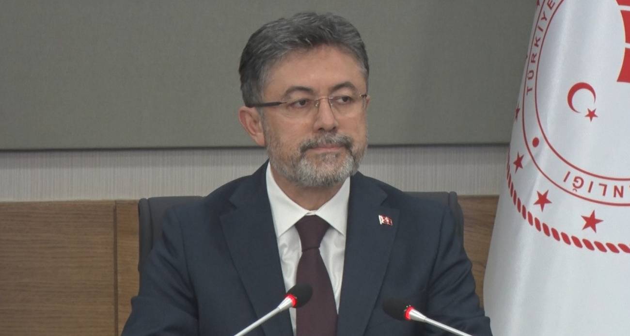 Bakan Yumaklı: “Türkiye genelinde çıkan 169 yangından 163’ü kontrol altına alındı”