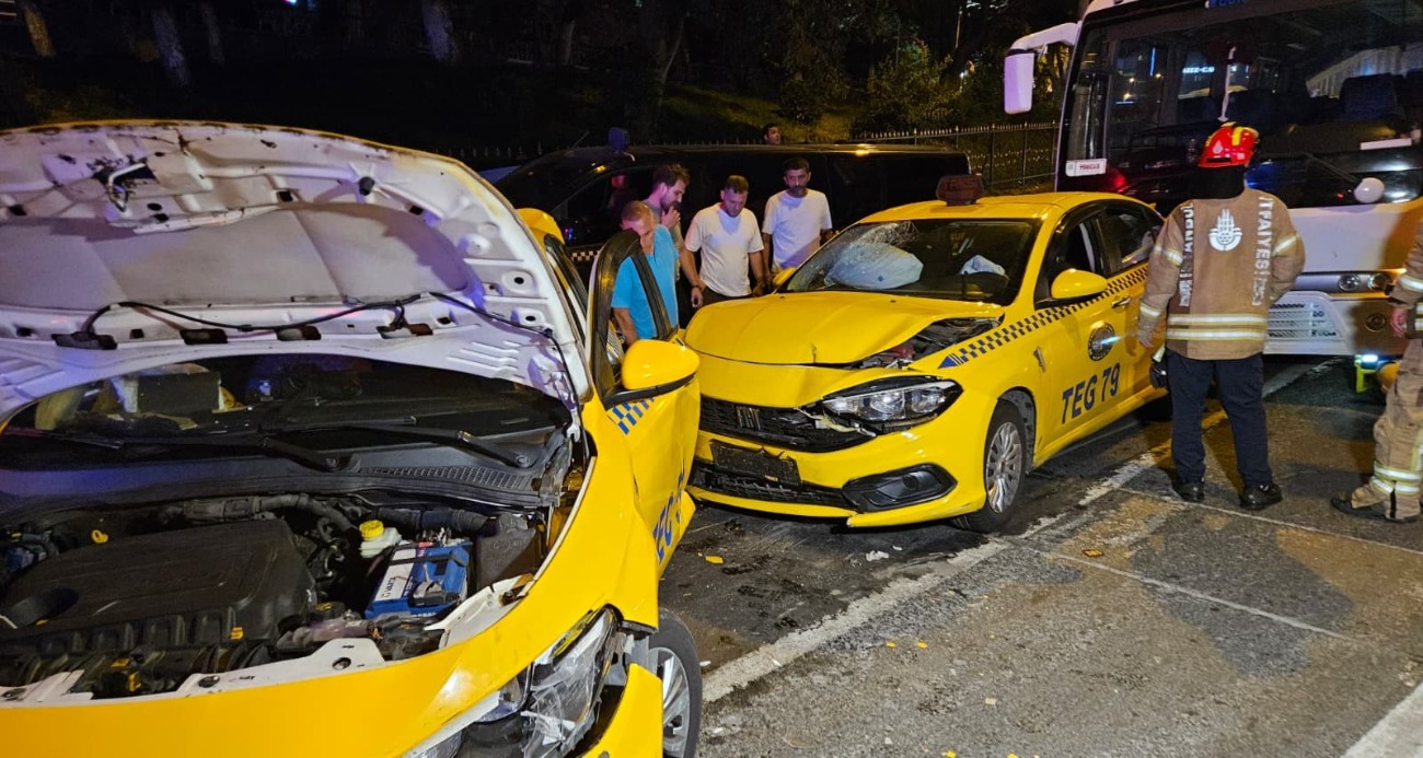 Beyoğlu’nda 8 araçlı zincirleme kaza: 5 kişi yaralandı