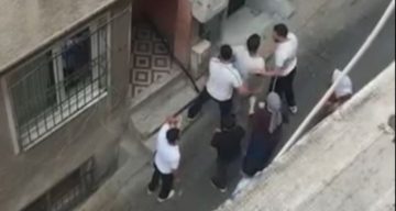 Beyoğlu’nda eniştesinin dükkanında saçını yaptırdı, para tartışması sonrası ortalık karıştı