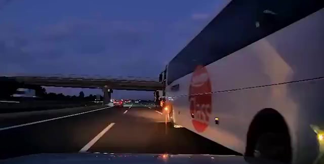 Bolu’da korku dolu anlar: Otobüs kaza yaptırdı, ailenin çığlıkları kameraya yansıdı
