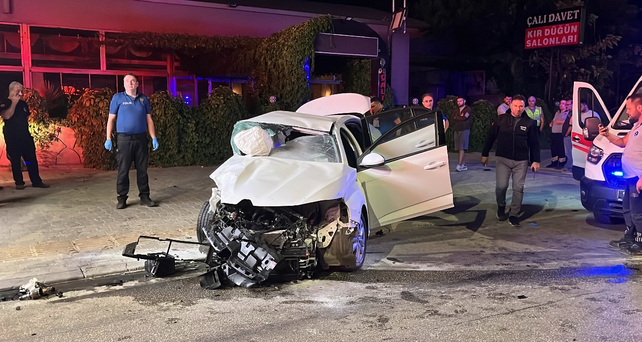 Bursa’da otomobil ile jip çarpıştı: 2 güvenlik görevlisi hayatını kaybetti