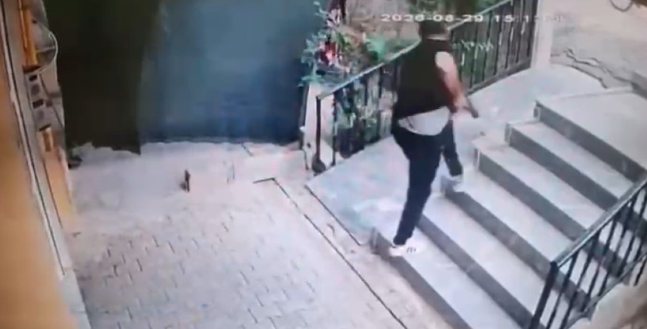 Çocukların kavgasında ruhsatsız silahla dehşet saçan şüpheli yakalandı!