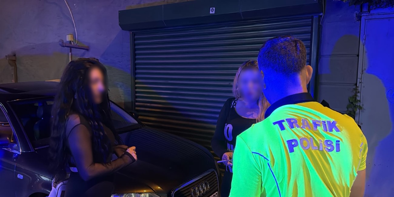 Ekiplerden kaçıp polise “geri zekâlı” diyen alkollü ve ehliyetsiz sürücüye 552 bin TL ceza
