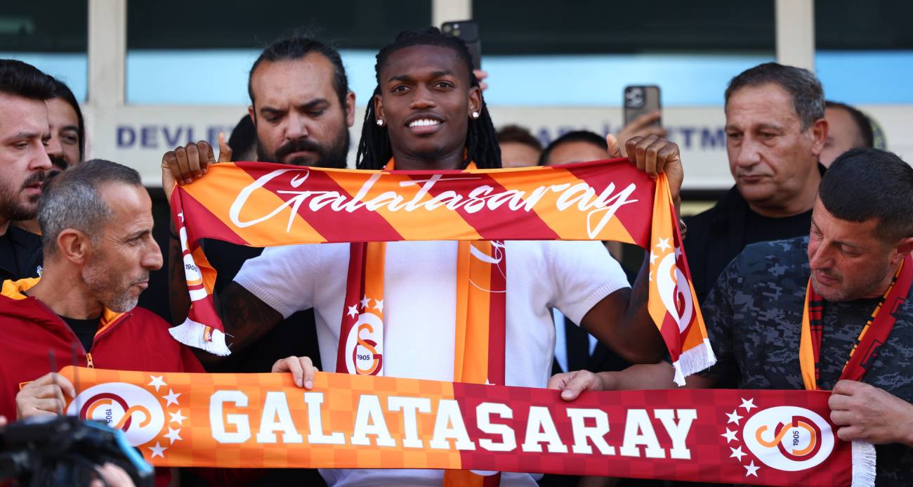 Galatasaray’ın yeni transferi Rafael Leao İstanbul’da