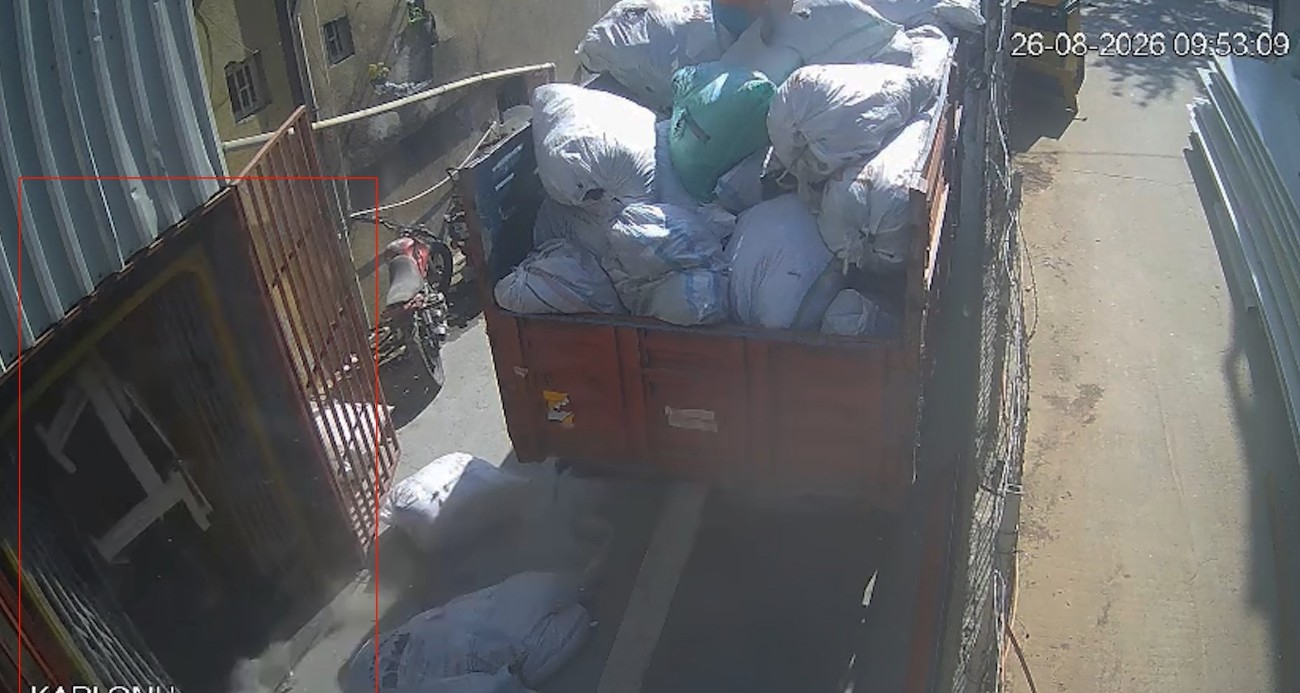 Gaziosmanpaşa’da işçinin yaralandığı asansör kazası kamerada