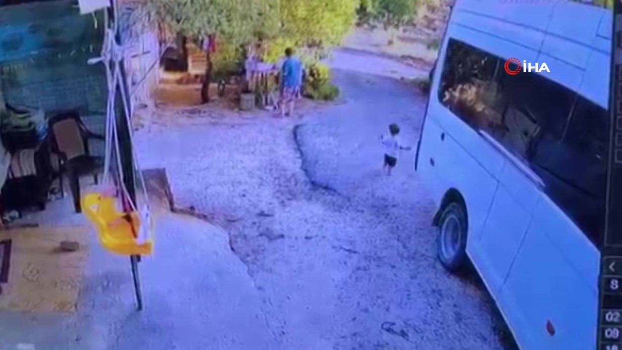 Geri manevra yaptığı araçla 1,5 yaşındaki oğlunun ölümüne böyle sebep oldu