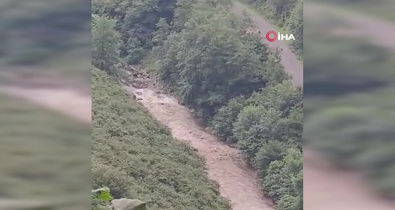 Giresun’da iki kız kardeşin ölümüne neden olan selin başlangıç anı kameraya yansıdı