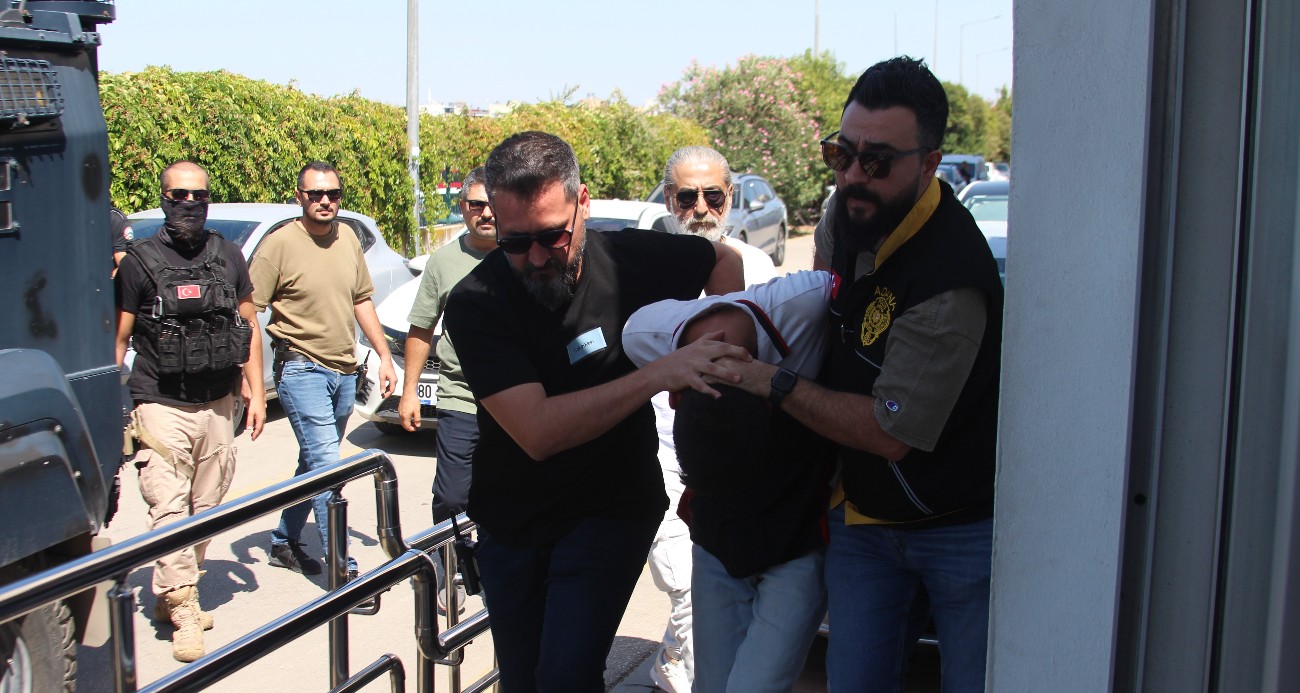 Husumetlilerine ateş açtı, yoldan geçen başkasını öldürdü