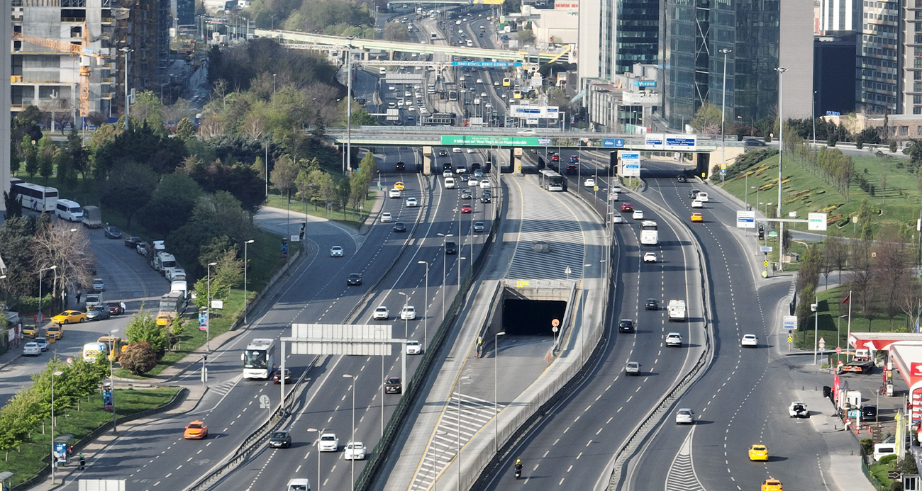 İstanbul’da bazı yollar geçici olarak trafiğe kapatılacak