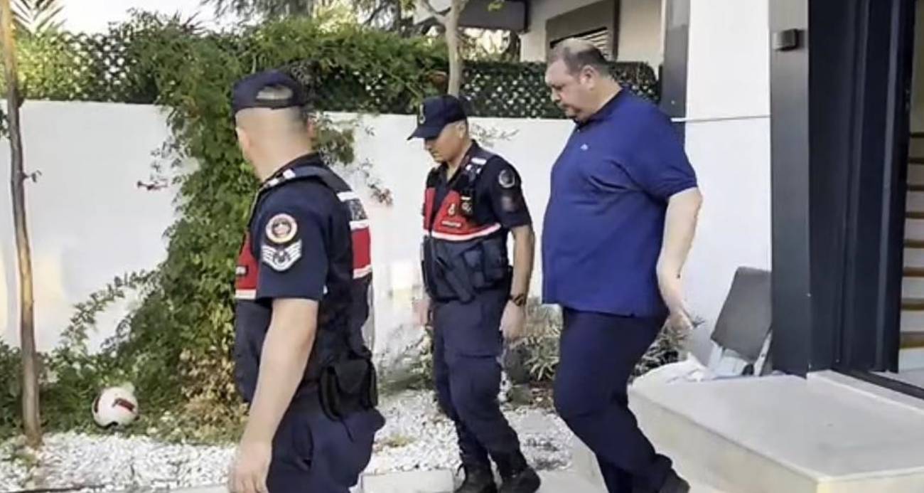 Menderes Belediye Başkanı İlkay Çiçek CHP’den istifa etti