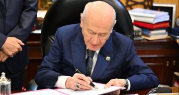 MHP Genel Başkanı Bahçeli: “(Çerçeve yasa) Bu imzayla bin yıllık kardeşliğimiz bir kez daha tescillenmiştir”