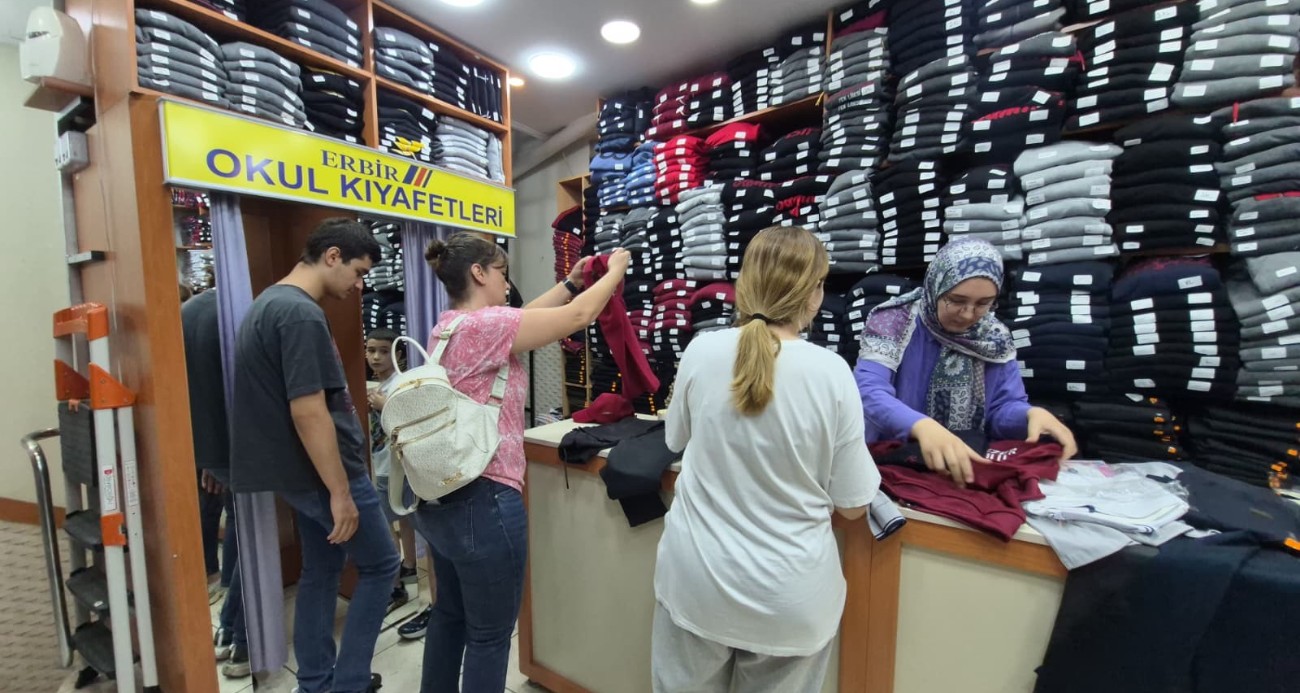 Okul kıyafetlerinde yeni dönem