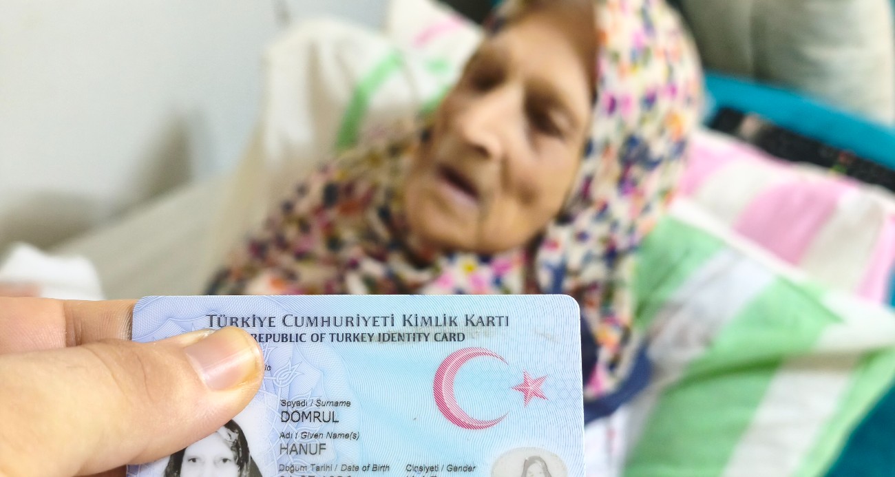 Tarihe tanıklık eden 100 yaşındaki kadın, torununun torununu görerek 171 kişilik aileye sahip oldu
