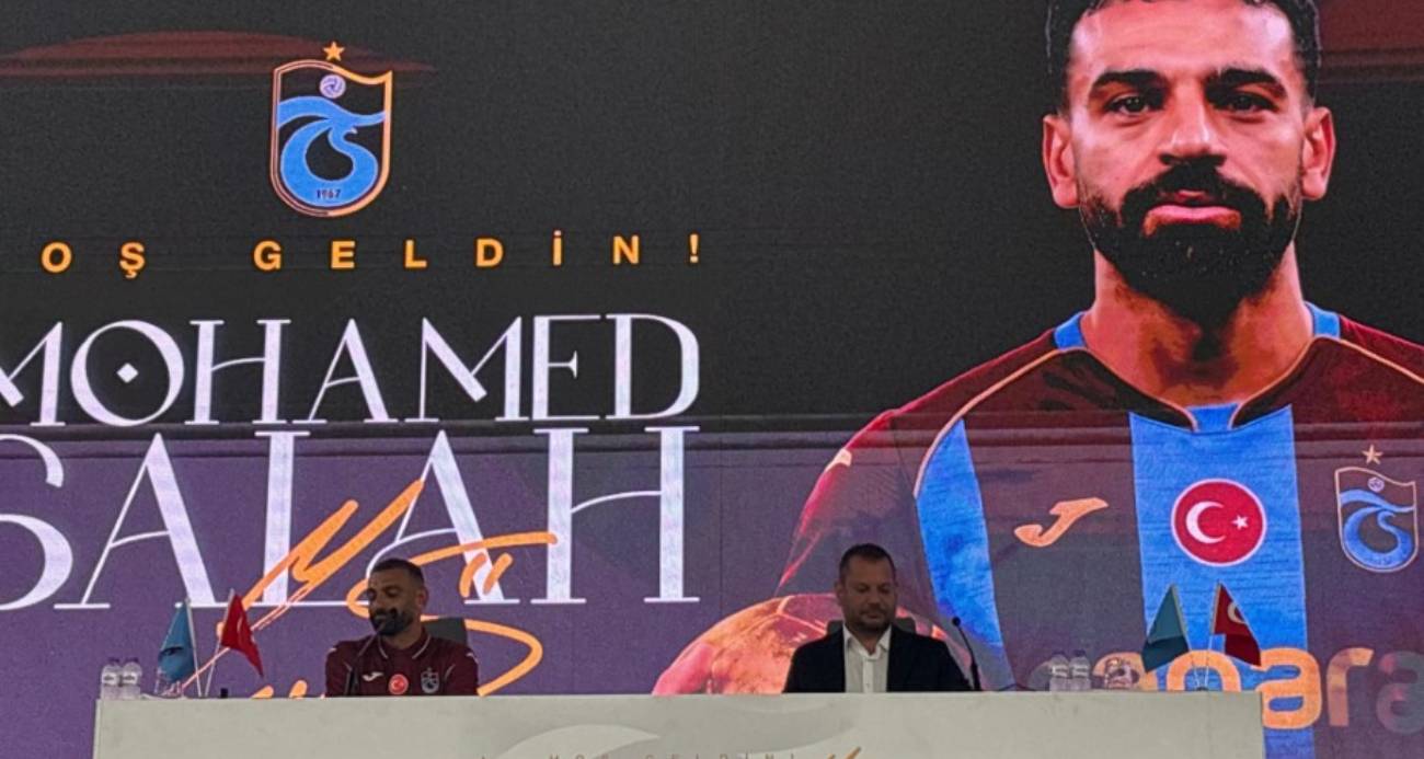 Trabzonspor’da Salah yaklaşık 30 bin taraftar önünde imza attı