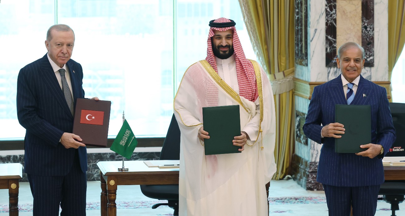 Türkiye, Suudi Arabistan ve Pakistan arasındaki tarihi savunma anlaşması dünya basınında