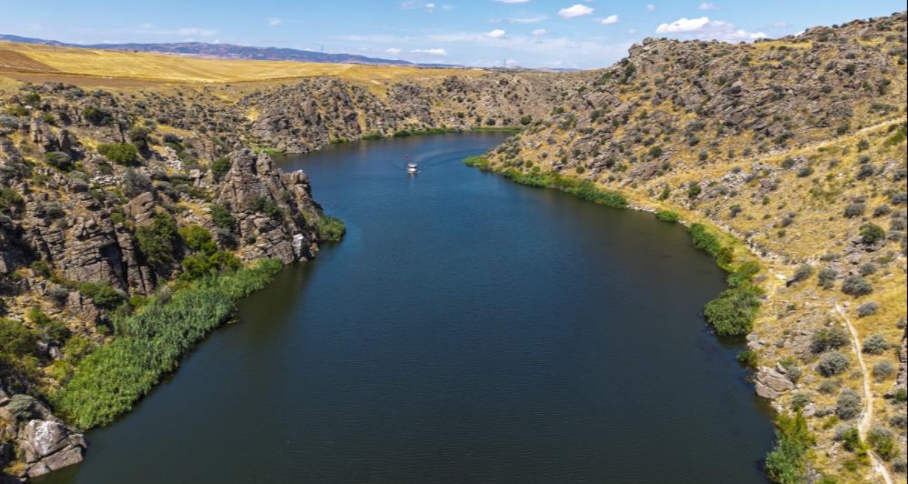 Türkiye’nin en uzun nehri hareketlendi: Barajlardaki su bırakılınca seviye yükseldi
