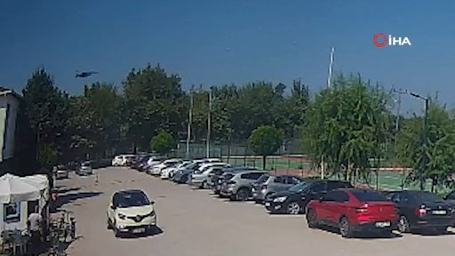 Yalova’da F-16 eğitim uçağının düşme anı kamerada