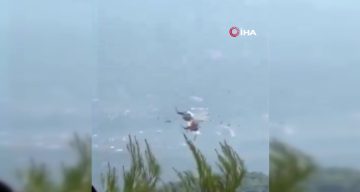 Yunanistan’da iki yangın söndürme helikopteri havada çarpıştı