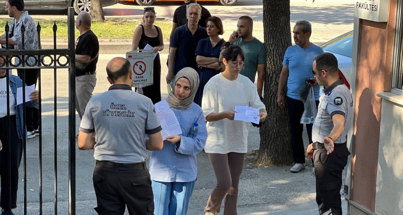 1 milyon 708 bin adayın katıldığı KPSS oturumu sona erdi