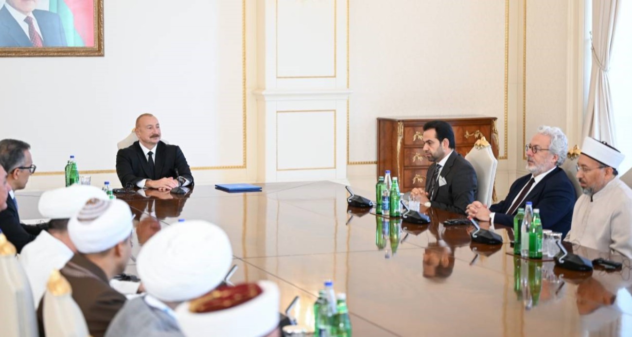 Aliyev: “İslam dünyasına karşı ilan edilmemiş bir savaş var ve İslamofobi bunun küçük bir parçası”