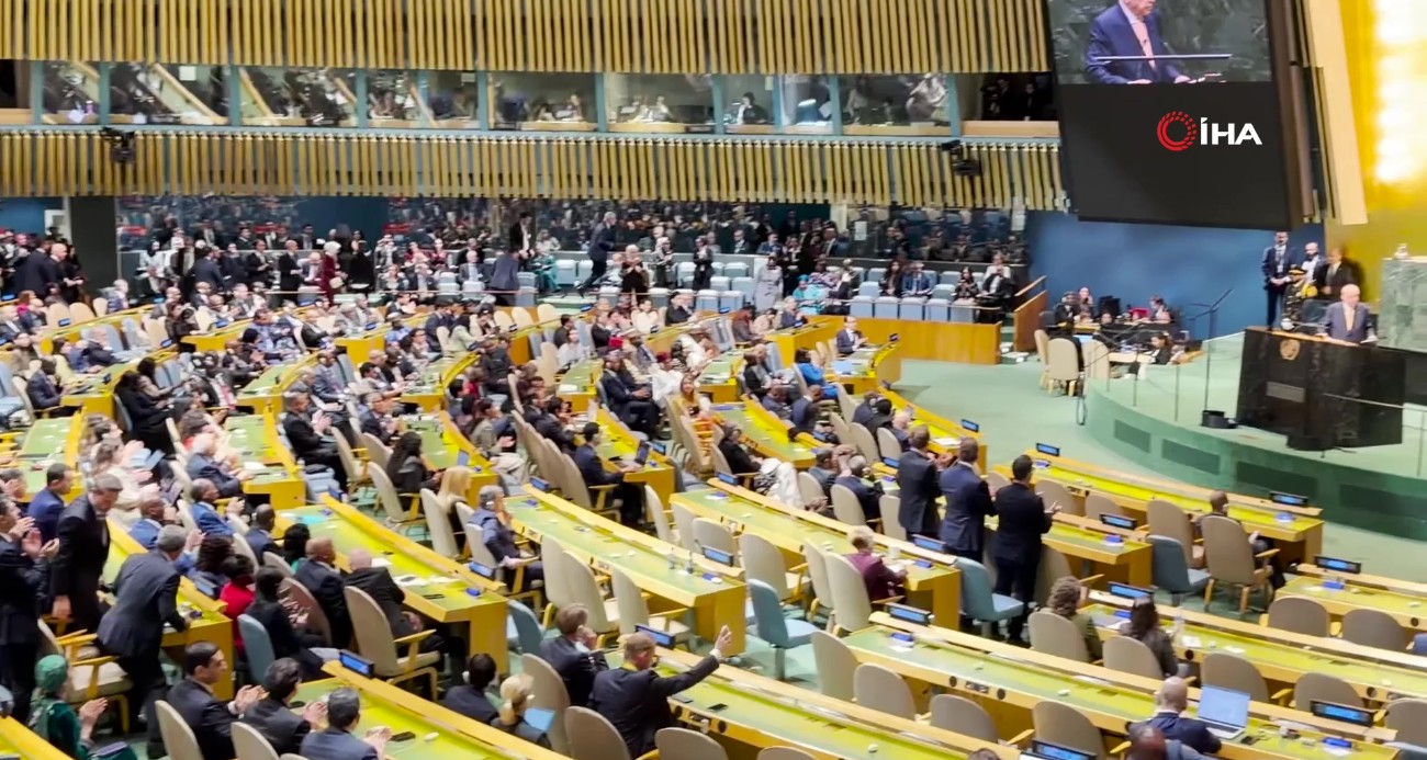 Cumhurbaşkanı Erdoğan, BM konuşmasının ardından dakikalarca alkışlandı