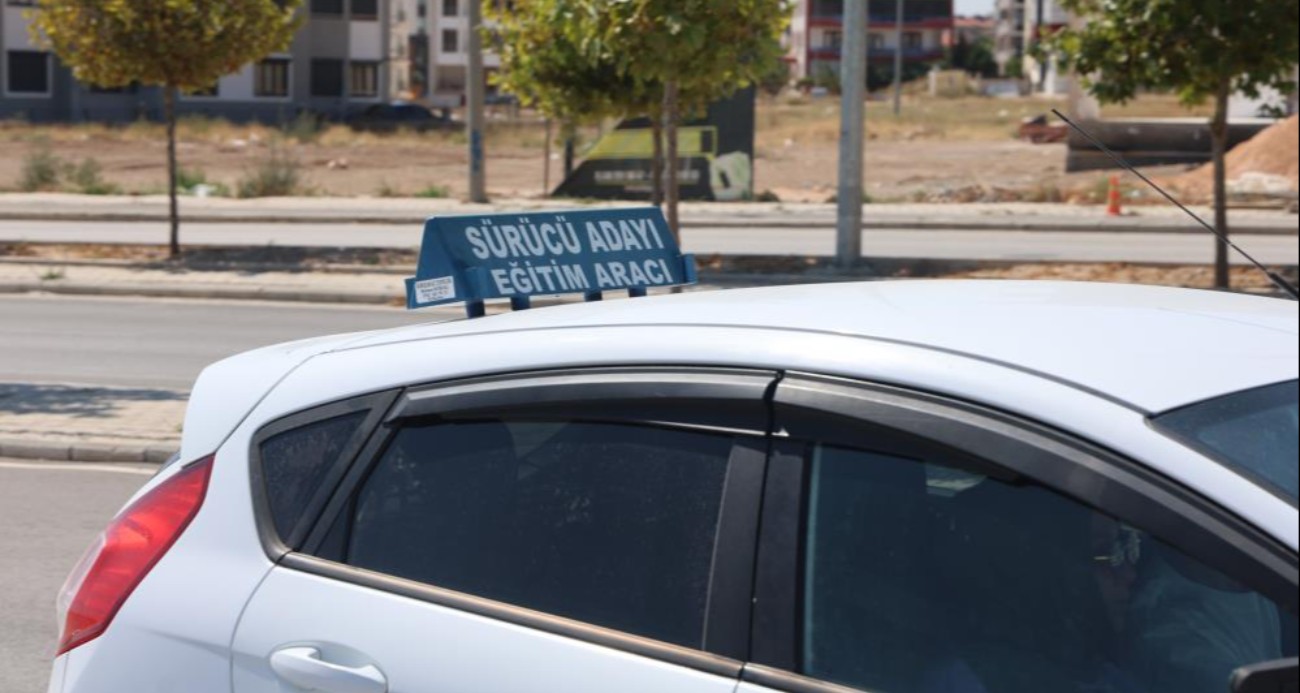 Dolandırıcıların ’Sınavsız ehliyet’ oyunu bu kez pes dedirtti