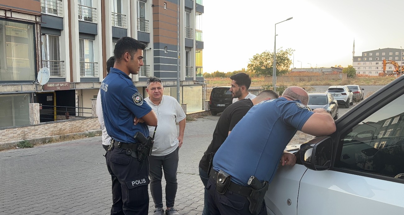 Evde uyuya kalan şahıs ekipleri harekete geçirdi: “İnanın, bıraksanız hala uyurum” dedi