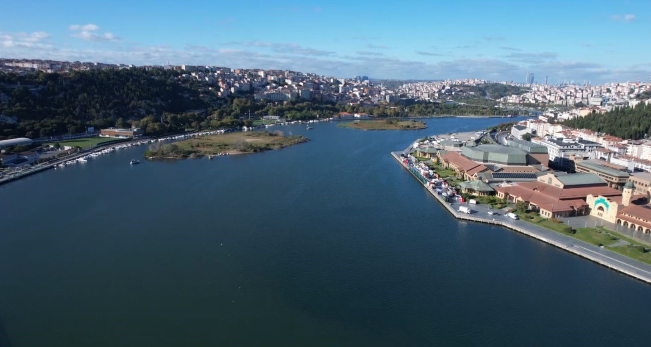 Eyüpsultan sahilinde vatandaşların ağır koku şikayeti