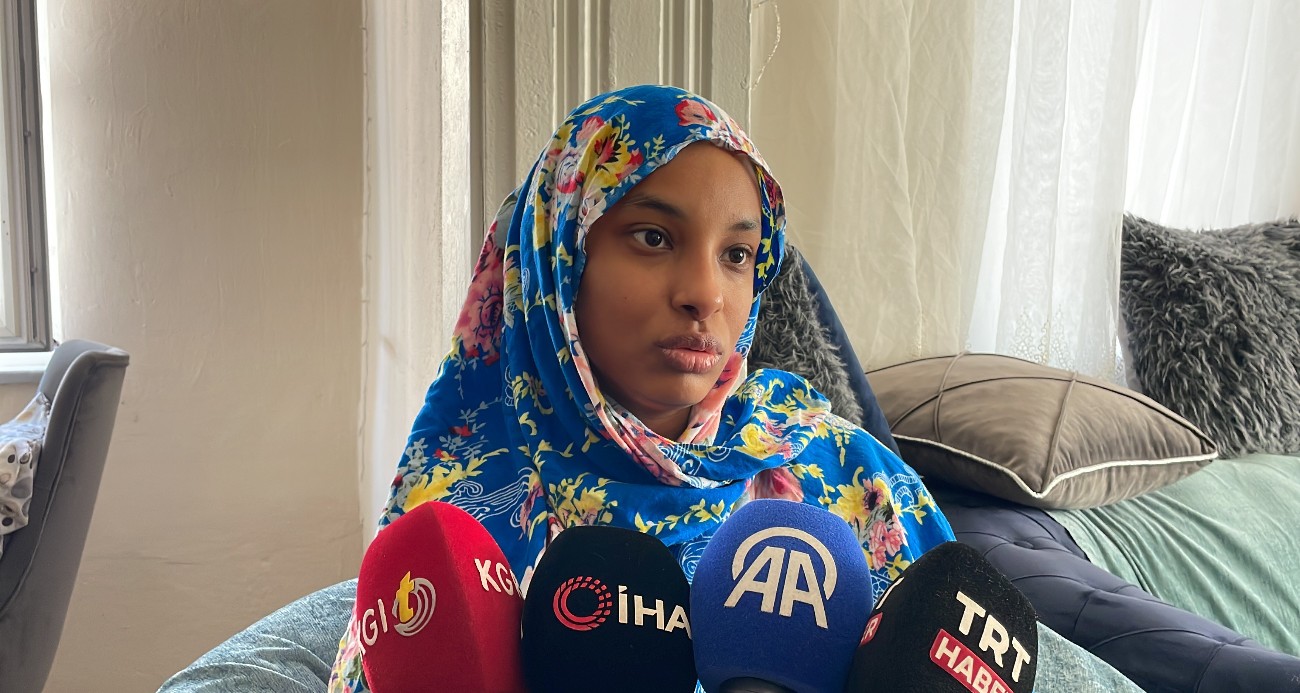 Kaldırımda yürürken üzerine PVC kapı düşen genç kadın o anları anlattı