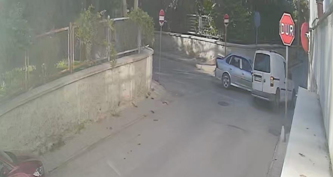 Kaza sonrası sürücü kaçtı, yolcu polise ’Kendisini tanımıyorum’ dedi