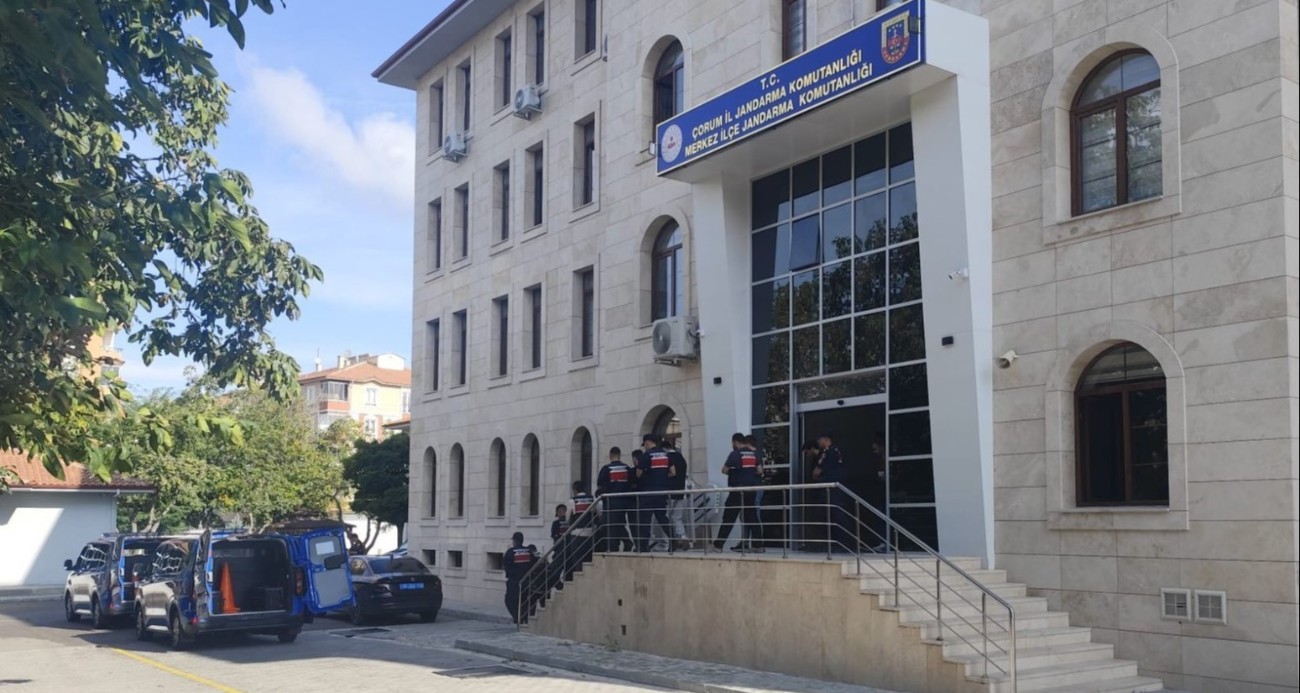 Sosyal medyada bomba yapımı içerikli paylaşımlar yapan şüphelilere operasyon: 9 gözaltı
