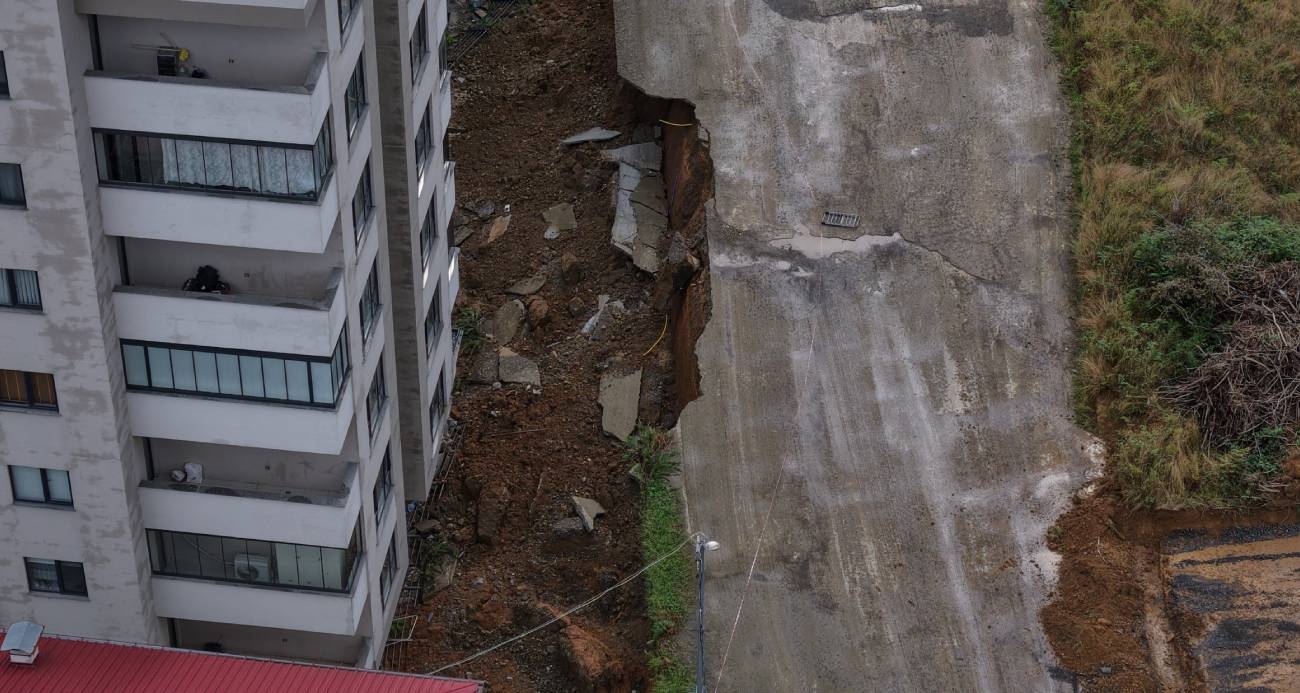 Trabzon’da sağanak hayatı olumsuz etkiledi