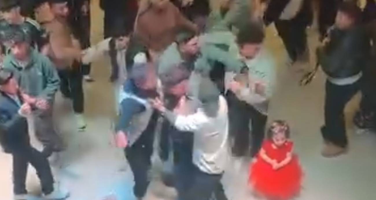Bolu’da düğün salonunda takı kavgası: Tekme, yumruk ve sandalyeler havada uçuştu