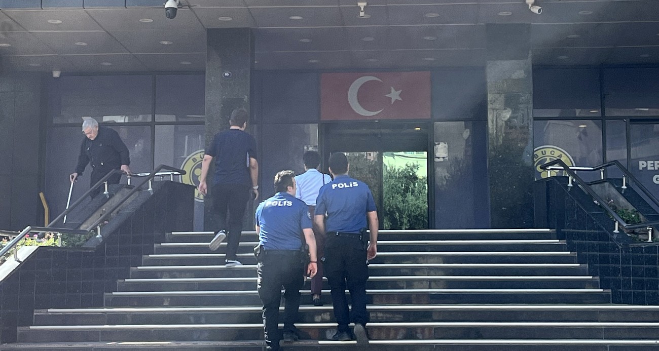 Buca Belediyesine haciz: İcra ekipleri binada