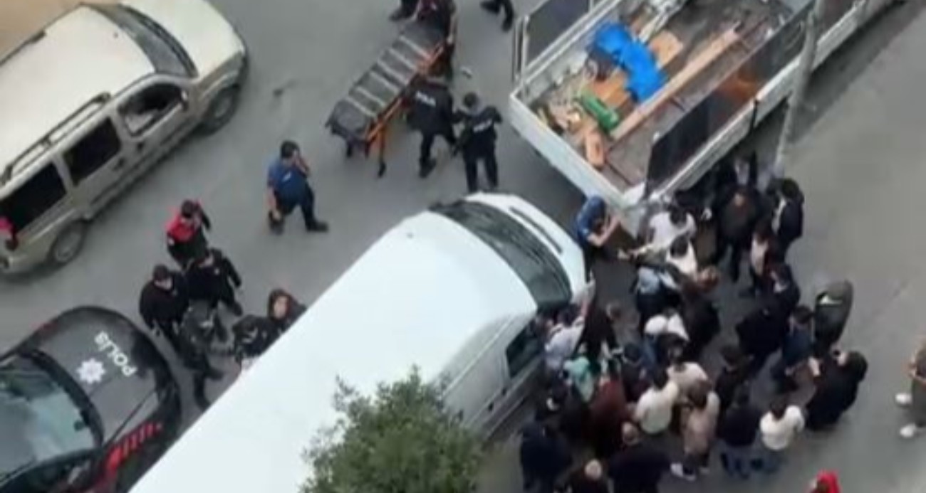 Darp ettikleri adamın evini basıp “Şikayetini çek” dediler, ortalık savaş alanına döndü