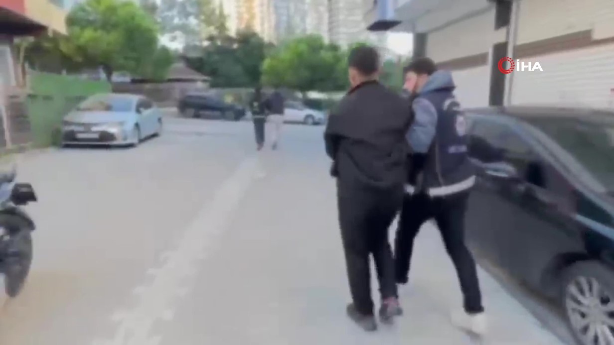 FETÖ bağlantılı göçmen kaçaklığı şebekesi Türkiye ve Fransa’da gerçekleştilen operasyonla çökertildi: 14 gözaltı