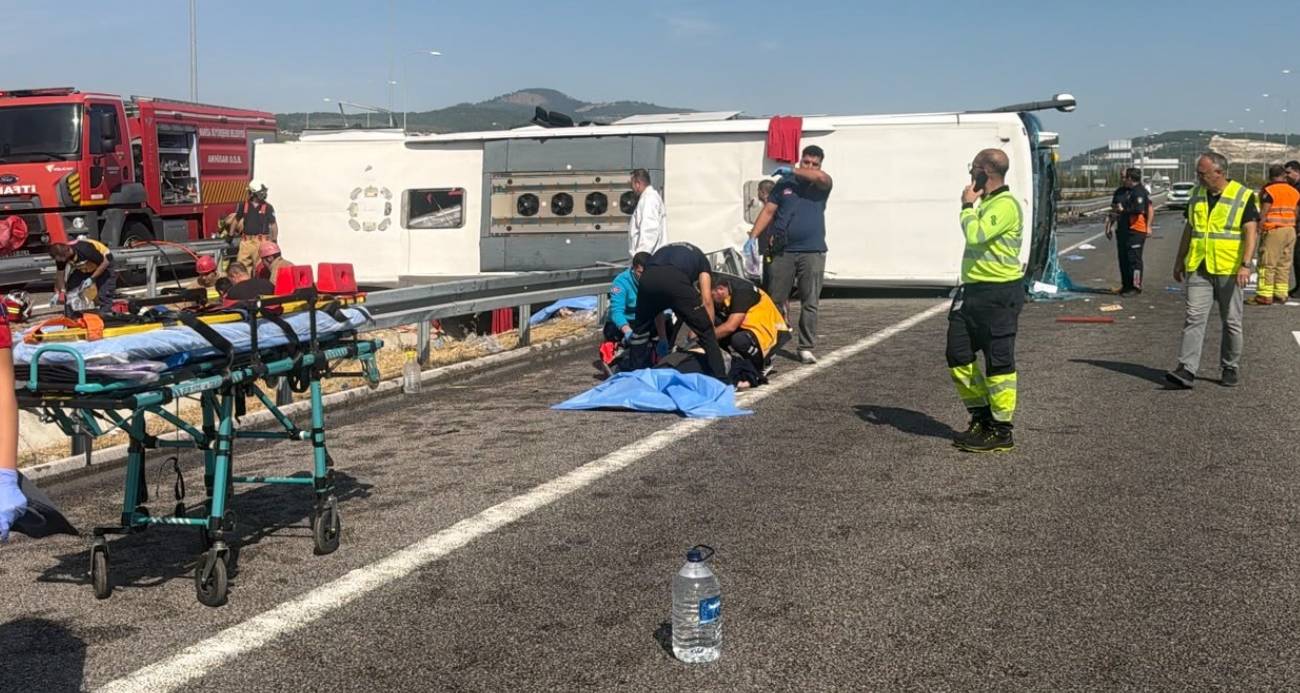 Manisa’da katliam gibi kaza: 11 kişi öldü 26 kişi yaralandı!