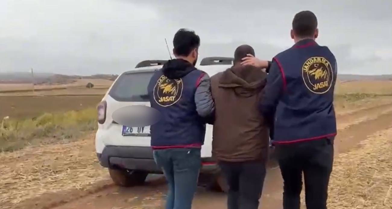 Oğlunu öldürdükten sonra eski eşinin yanına gidip ağlayarak yara merhemi istemiş