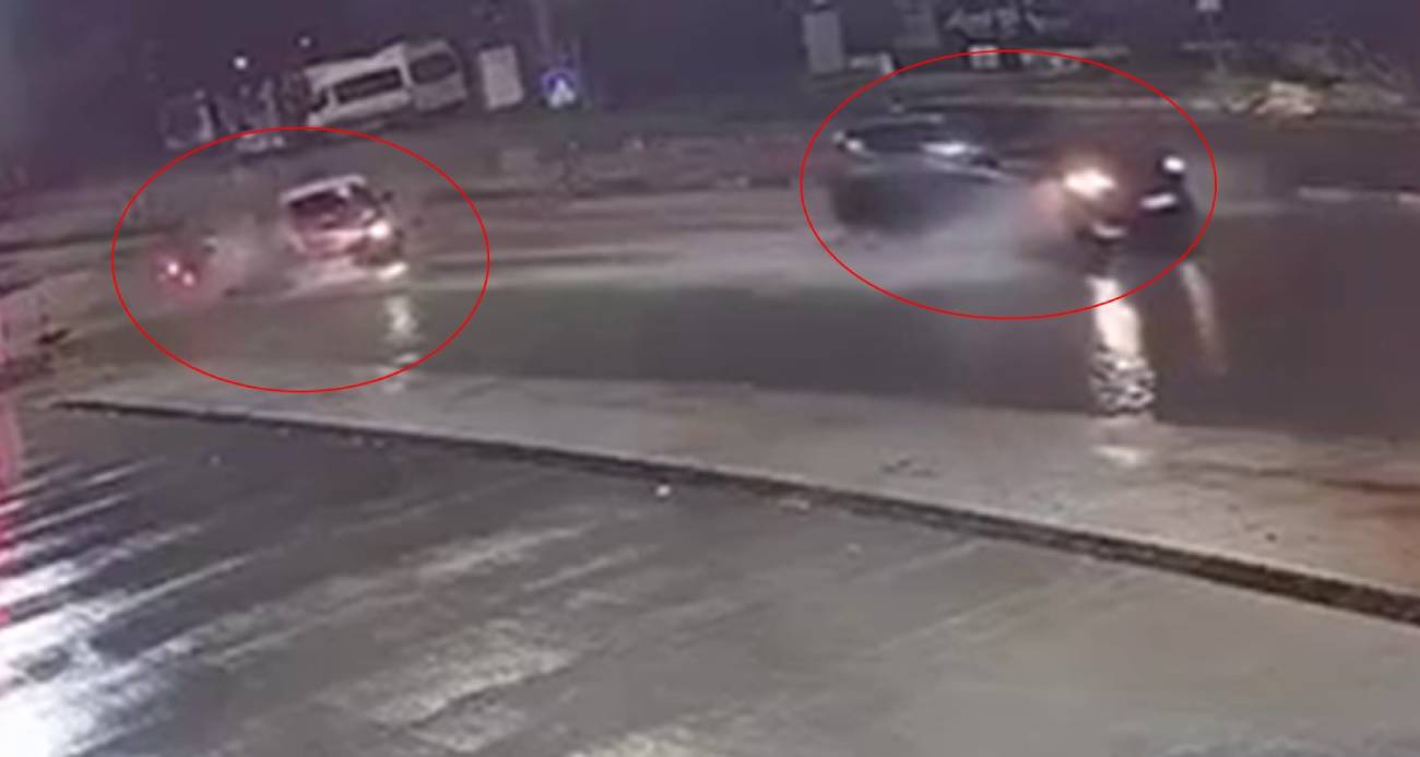 Su birikintisinden yavaş geçmek için fren yapınca zincirleme kaza yaşandı