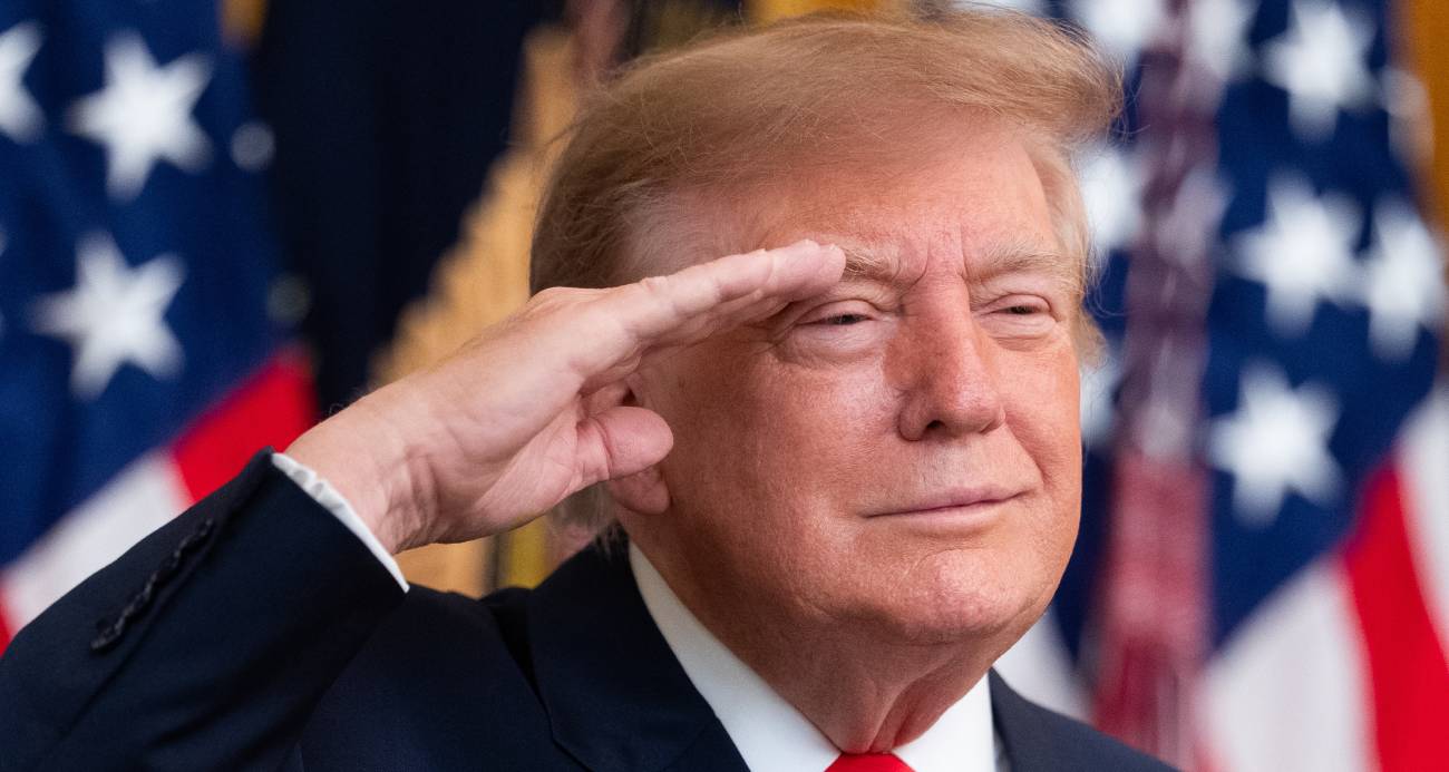Trump: “Putin’le görüştüm, Rusya 300 bin ton dizel akaryakıt tedarik edecek”