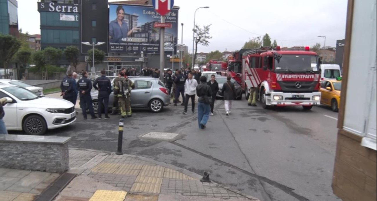 Ümraniye’de metro istasyonunda yangın paniği: Seferler aksadı, duraklarda yoğunluk oluştu
