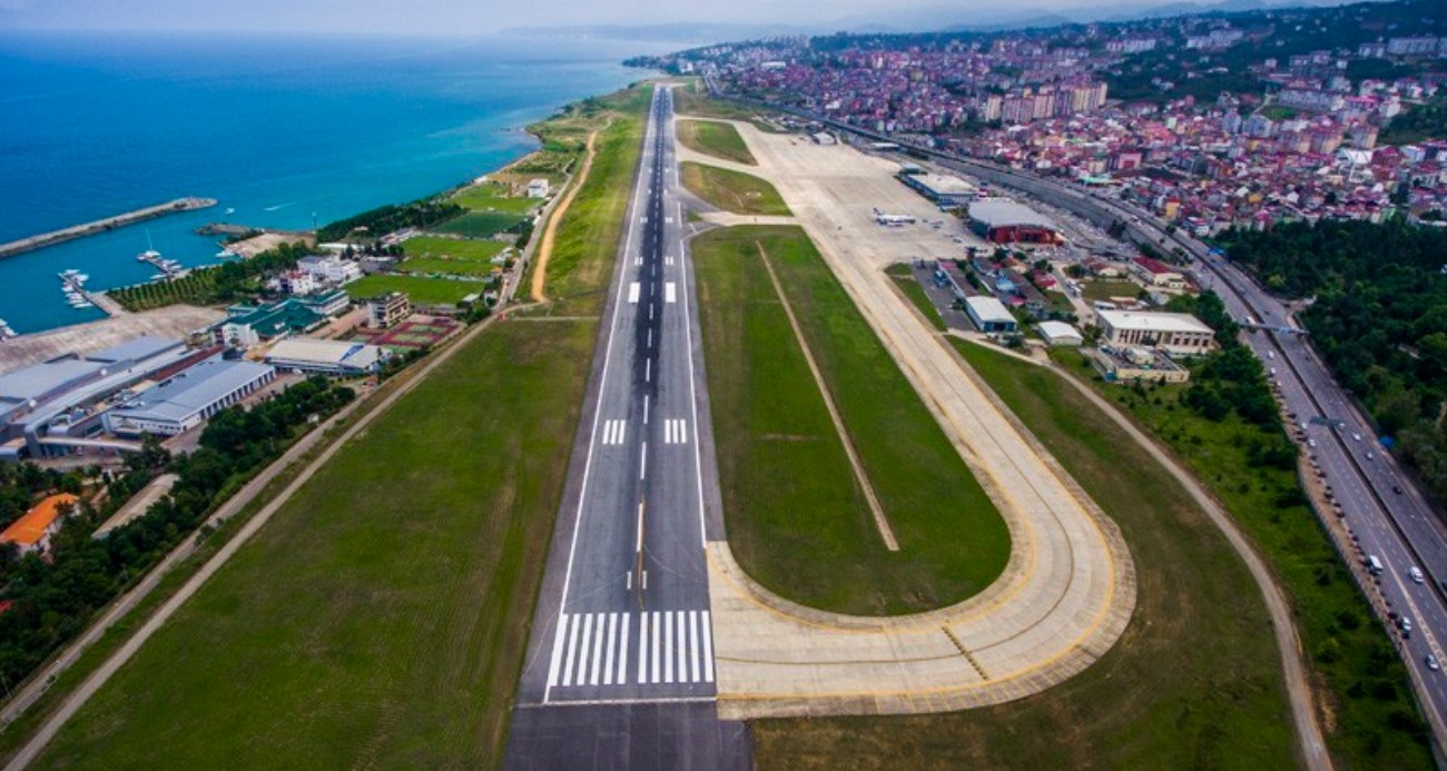 Yeni Trabzon Havalimanı için denizde sondaj, karada dolgu çalışmaları başladı